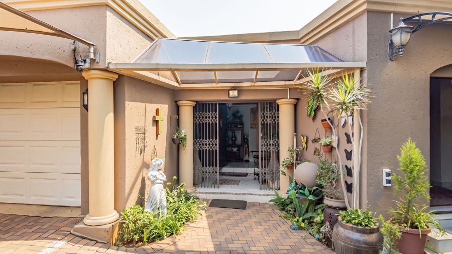 3 Bedroom Property for Sale in Boschdal North West